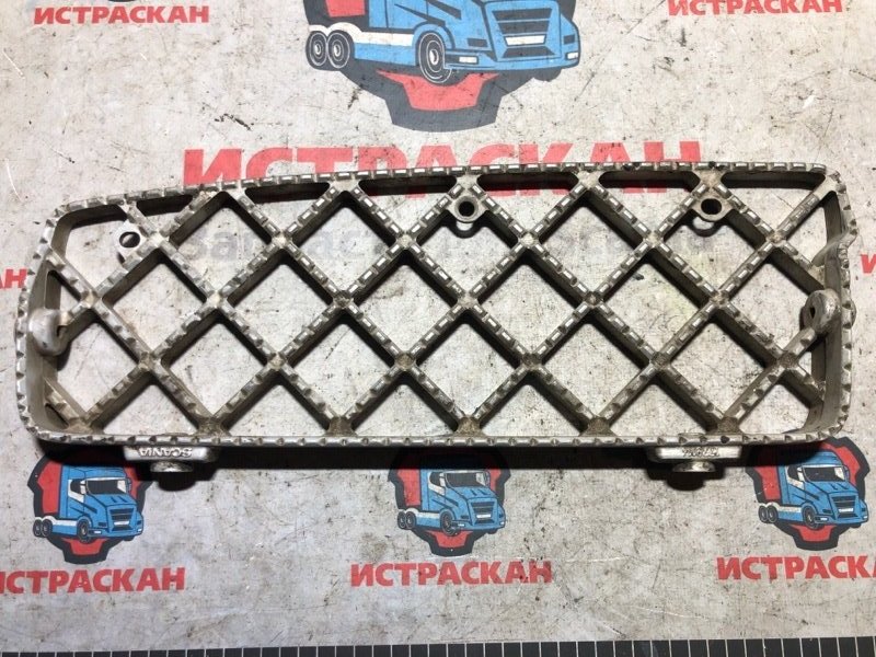Подножка SCANIA 5 серия P/G/R 2003 правая (б/у)