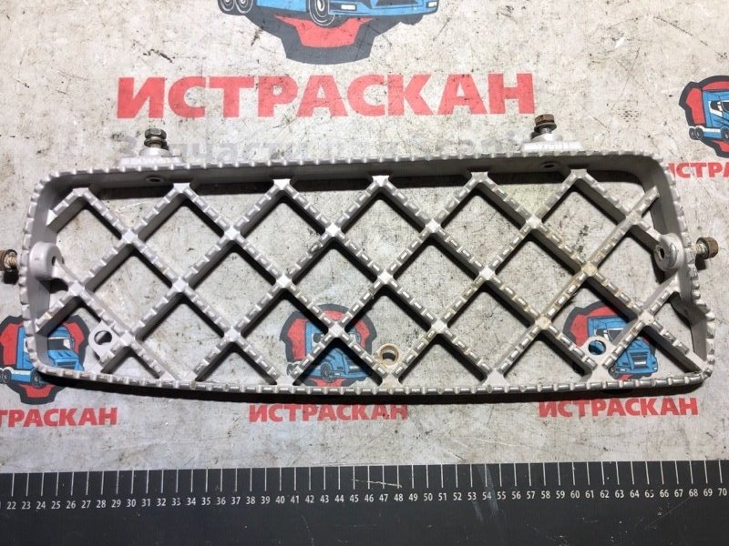Подножка SCANIA 5 серия P/G/R 2003 левая (б/у)