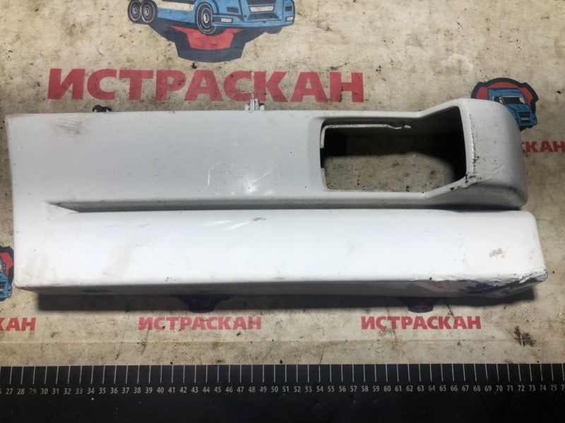 Крышка SCANIA 5 серия P/G/R/T 2003 правая (б/у)