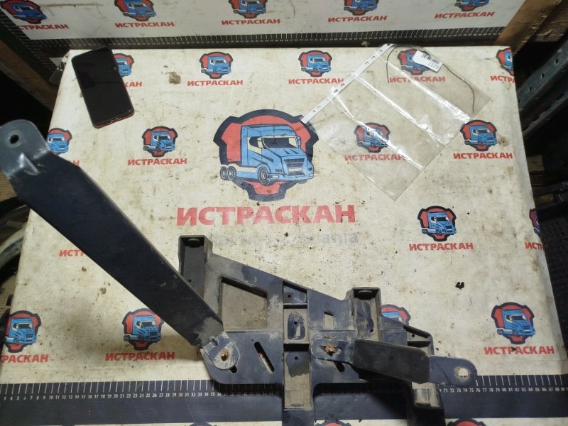 Кронштейн SCANIA 6 серия L/P/G/R/S 2016+ левый (б/у)