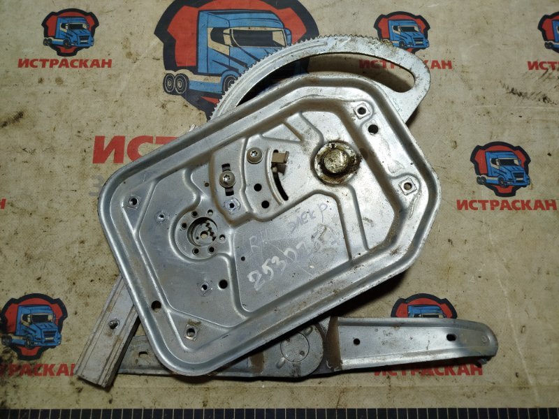 Стеклоподъемник SCANIA 4-5 Серия P/G/R/T 1994 правый (б/у)