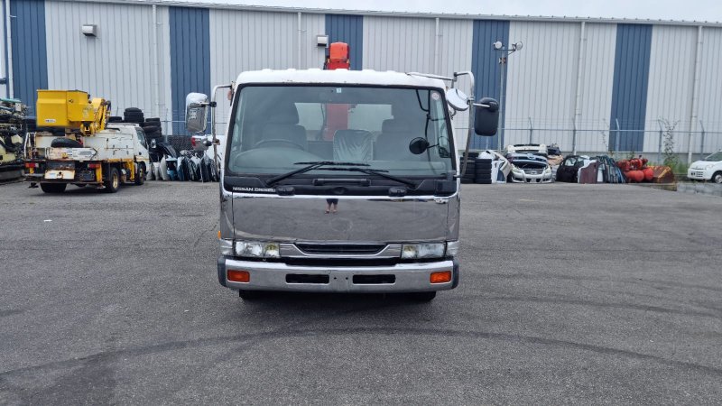 Кабина Nissan Diesel Condor MK210 FE6 1997 (б/у)