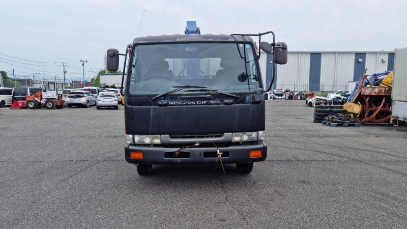 Кабина Nissan Diesel Condor MK210 FE6 1994 (б/у)