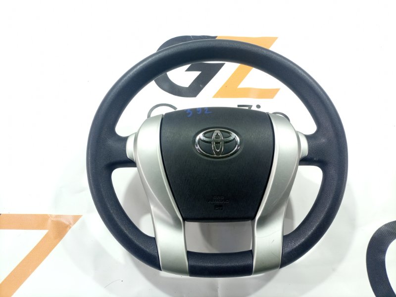 Руль Toyota Aqua NHP10 1NZFXE 2013 (б/у)