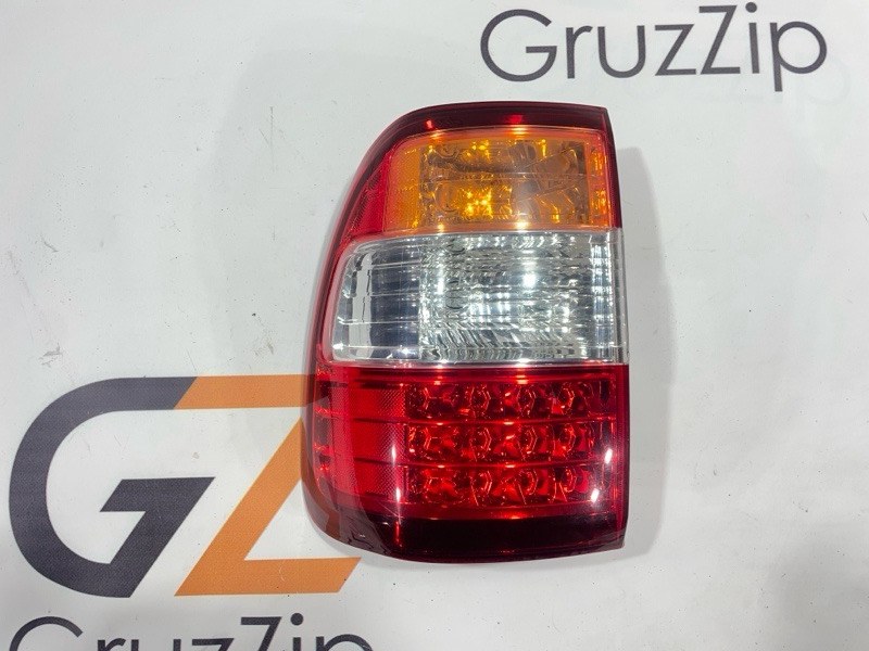 Стоп-сигнал Toyota Land Cruiser UZJ100W 2UZ-FE 2005 левый (б/у)