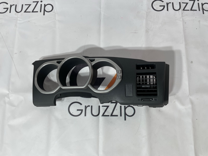 Консоль панели приборов Toyota Hilux Surf TRN215W 2TR-FE 2005 (б/у)
