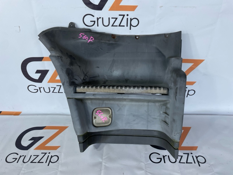 Подножка Isuzu Giga CYL51 6WF1 2004 правая (б/у)