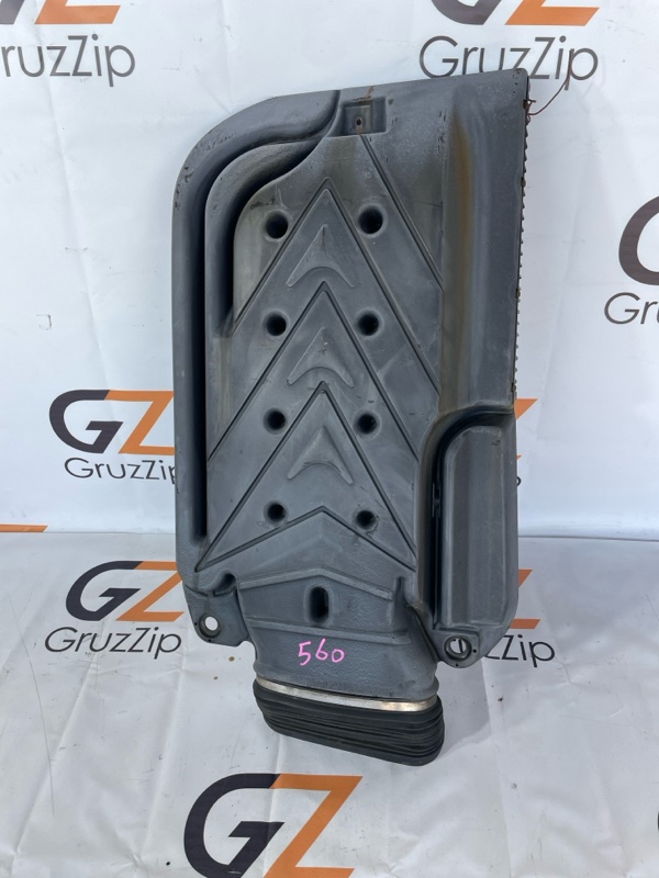 Воздухозаборник Isuzu Giga CYL51 6WF1 2004 (б/у)