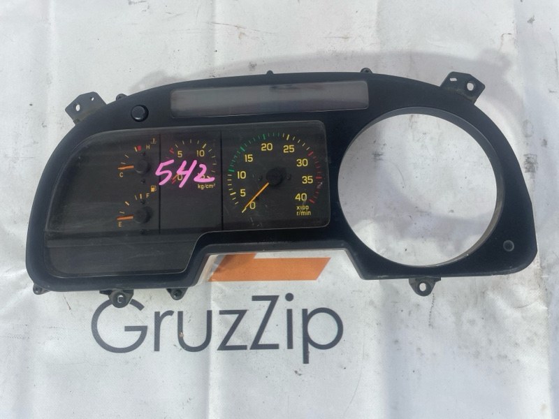 Панель приборов Isuzu Forward FRR33 6HH1 1999 (б/у)