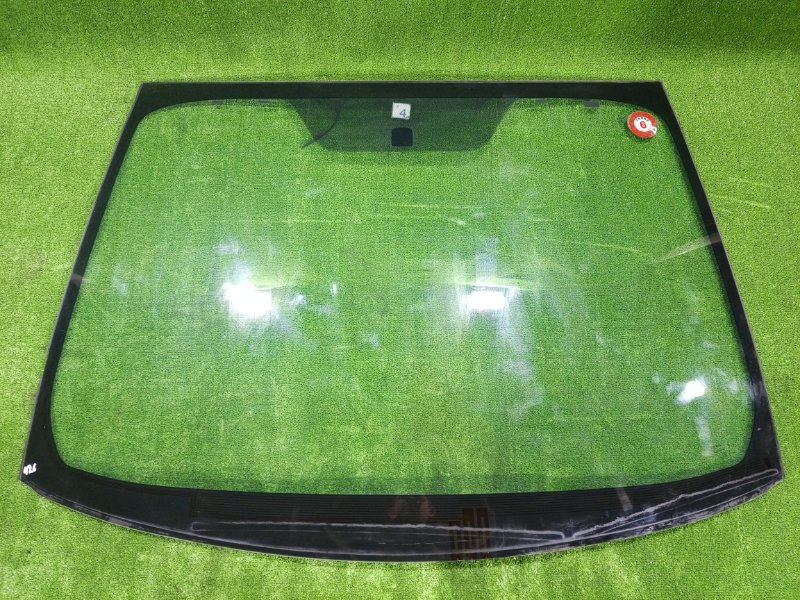 Стекло лобовое Toyota Prius ZVW30 2ZR-FXE 2009 (б/у)