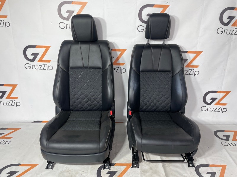 Сидение Toyota Harrier ZSU65W 3ZR-FAE 2015 переднее (б/у)