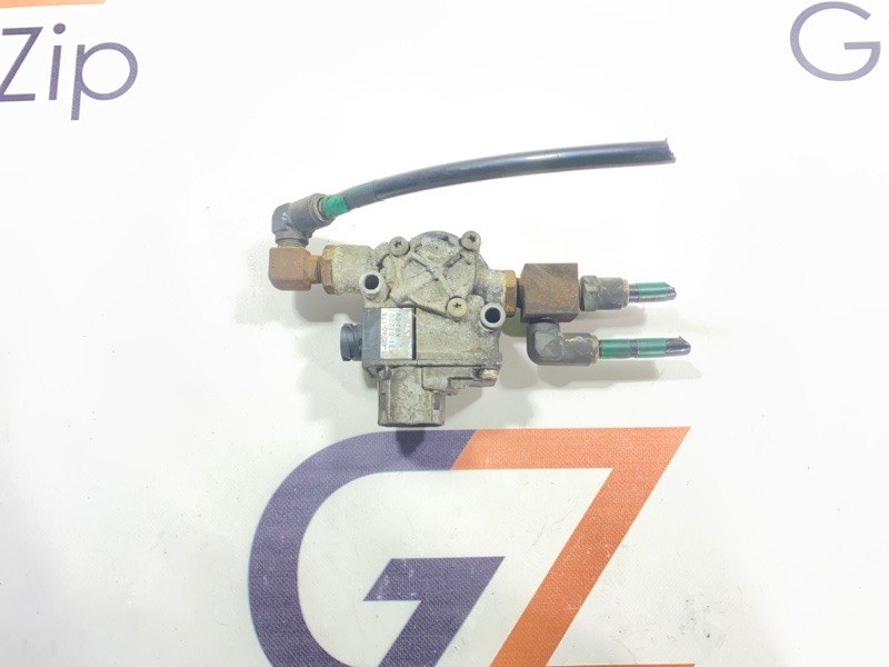 Пневмоклапан Isuzu Giga CYJ51W5 6WF1 2004 (б/у)