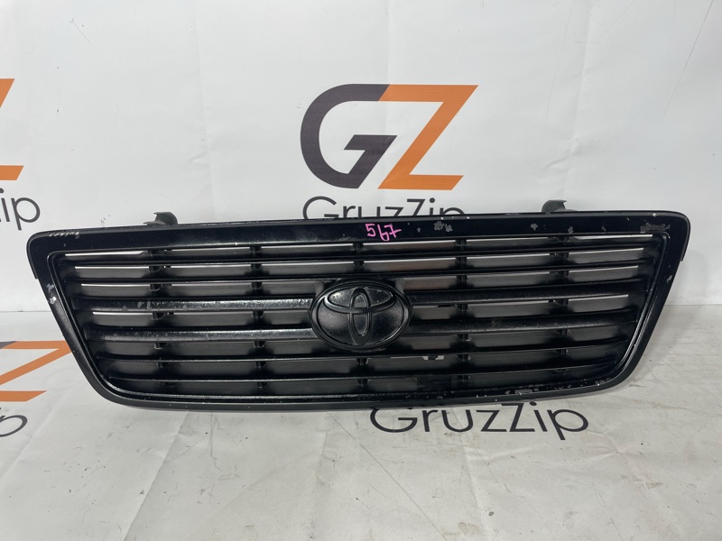 Решетка радиатора Toyota Land Cruiser Cygnus UZJ100W 2UZ-FE 2002 (б/у)