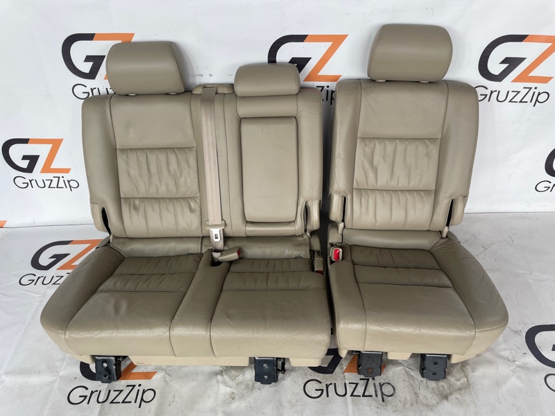 Сидение Toyota Land Cruiser UZJ100W 2UZ-FE 2004 заднее (б/у)
