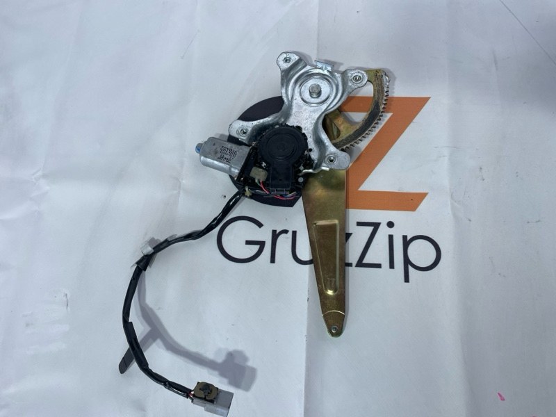 Мотор стеклоподъемника Toyota Land Cruiser UZJ100W 2UZ-FE 2004 задний левый (б/у)