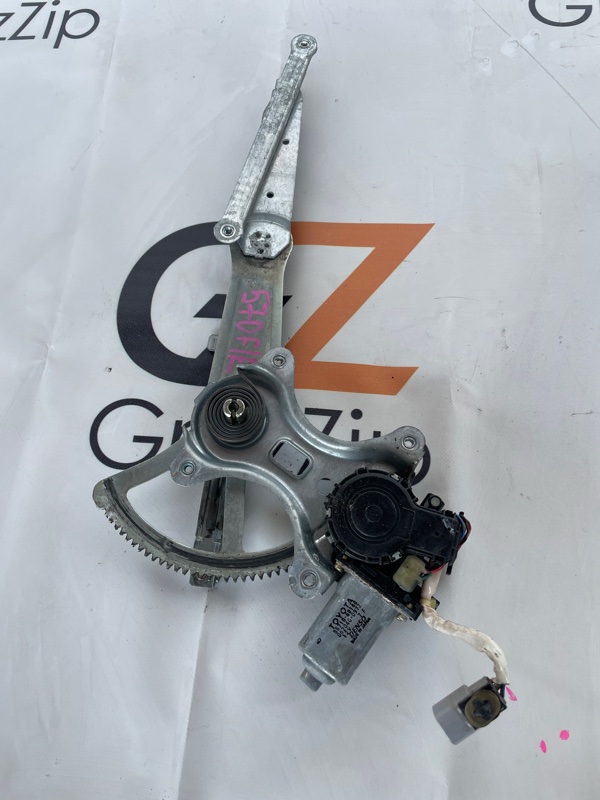 Мотор стеклоподъемника Toyota Land Cruiser UZJ100W 2UZ-FE 2004 передний правый (б/у)