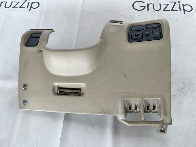 Пластик под руль Toyota Land Cruiser UZJ100W 2UZ-FE 2004 (б/у)