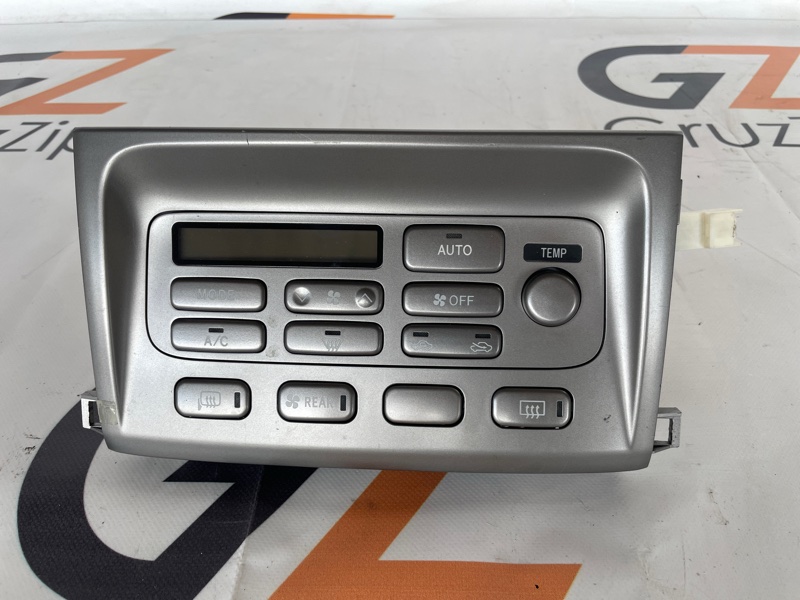 Блок управления климат-контролем Toyota Land Cruiser UZJ100W 2UZ-FE 2004 (б/у)