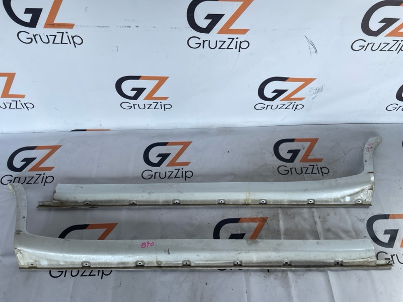 Накладка на порог Toyota Land Cruiser UZJ100W 2UZ-FE 2004 (б/у)