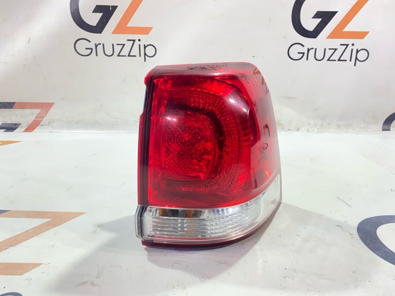 Стоп-сигнал Toyota Land Cruiser UZJ200W 2UZ-FE 2008 задний правый (б/у)