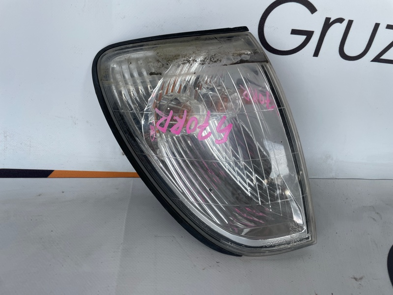 Поворотник Toyota Land Cruiser UZJ100W 2UZ-FE 2004 передний правый (б/у)