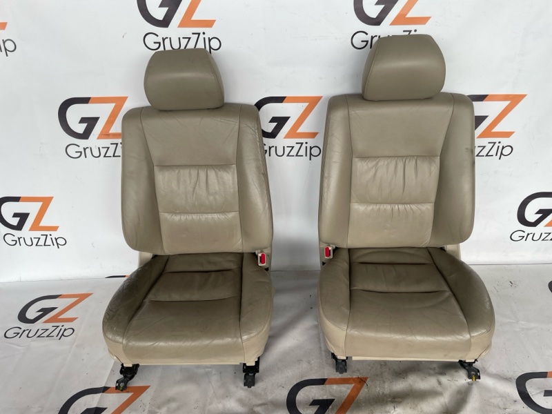 Сидение Toyota Land Cruiser UZJ100W 2UZ-FE 2004 переднее (б/у)