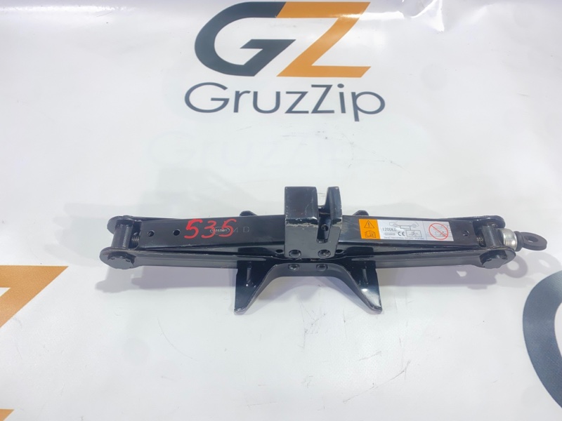 Поддомкратник Toyota Prius ZVW30 2ZR-FXE 2013 (б/у)