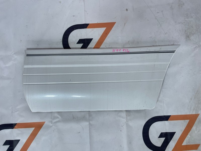 Накладка на дверь Toyota Land Cruiser Cygnus UZJ100W 2UZ-FE 2001 задняя левая (б/у)
