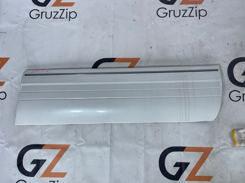 Накладка на дверь Toyota Land Cruiser Cygnus UZJ100W 2UZ-FE 2001 передняя правая (б/у)