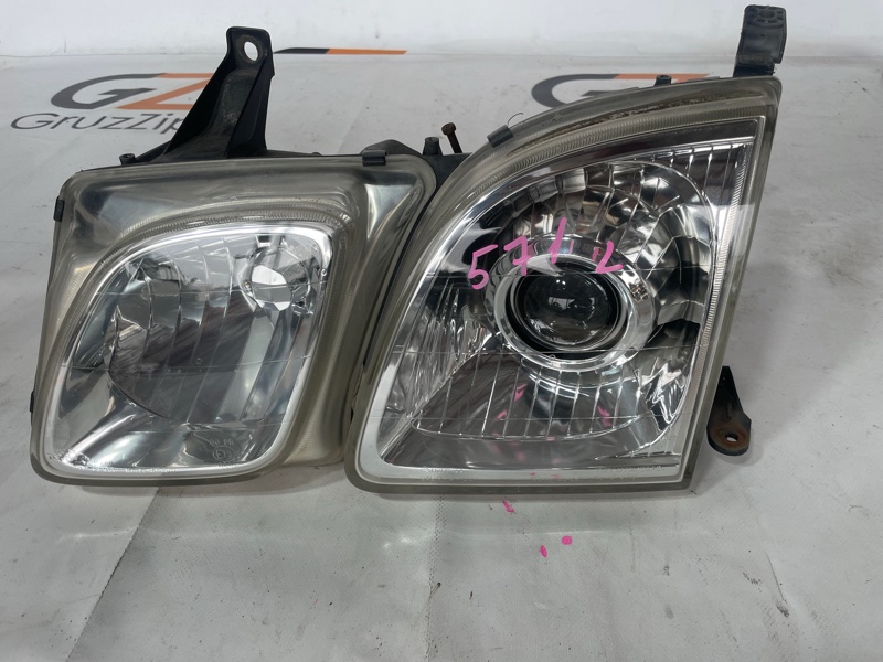 Фара Toyota Land Cruiser Cygnus UZJ100W 2UZ-FE 2001 левая (б/у)