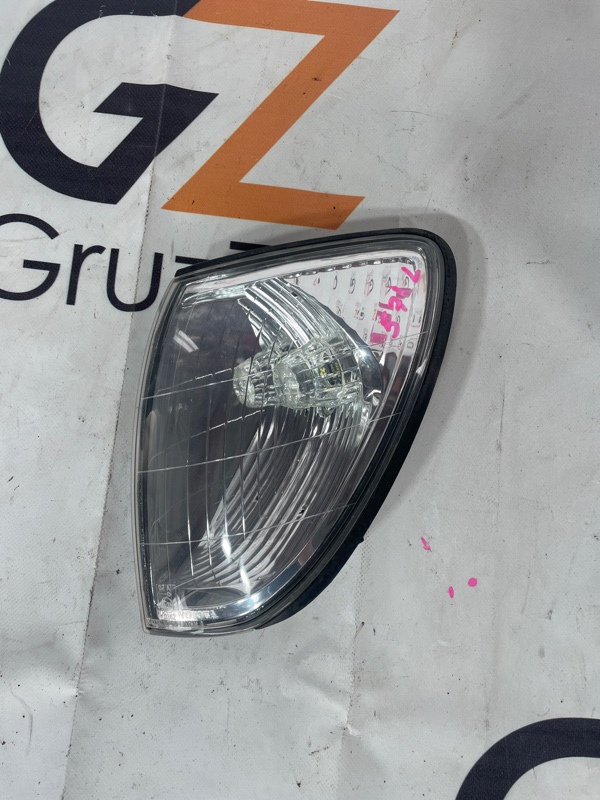 Габарит Toyota Land Cruiser Cygnus UZJ100W 2UZ-FE 2001 левый (б/у)