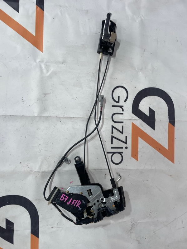 Замок двери Toyota Land Cruiser Cygnus UZJ100W 2UZ-FE 2001 передний правый (б/у)