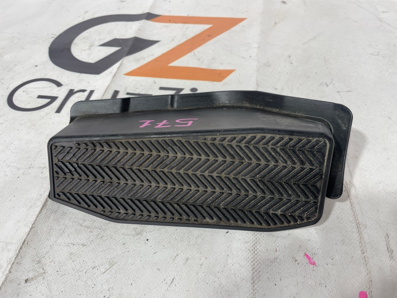 Подставка под ногу Toyota Land Cruiser UZJ100W 2UZ-FE 2004 (б/у)