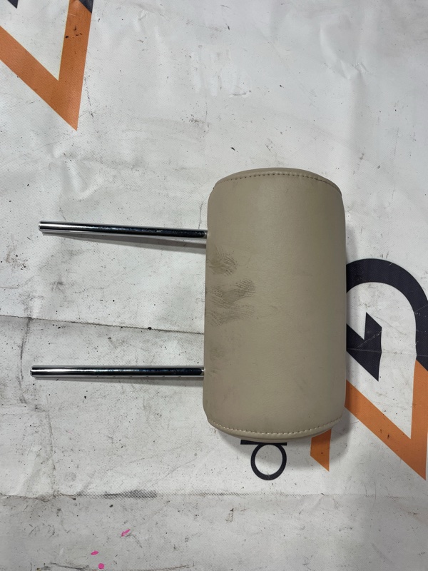 Подголовник Toyota Land Cruiser Cygnus UZJ100W 2UZ-FE 2001 задний (б/у)