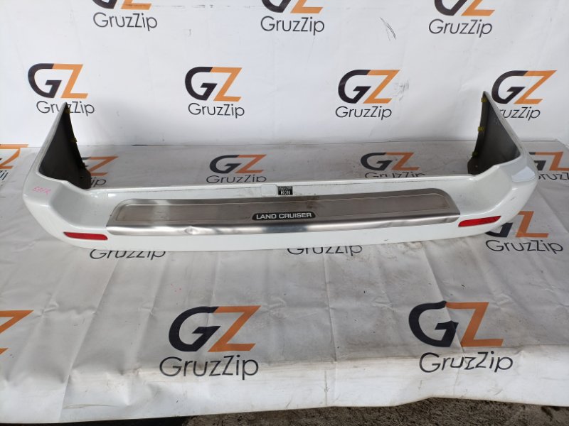 Бампер Toyota Land Cruiser Cygnus UZJ100W 2UZ-FE 2001 задний (б/у)