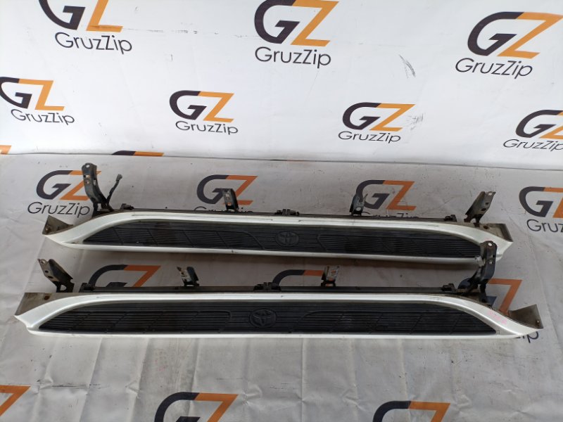Подножка Toyota Land Cruiser Cygnus UZJ100W 2UZ-FE 2001 (б/у)
