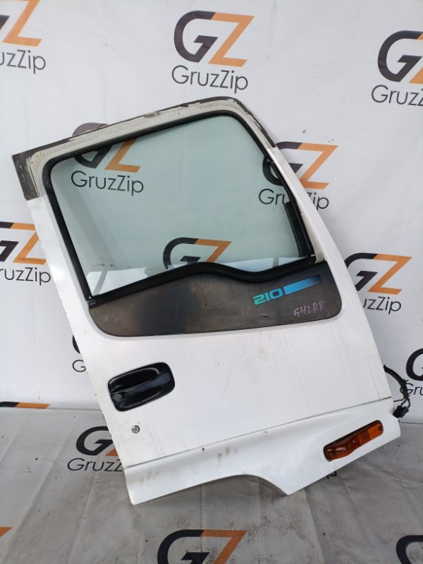 Дверь Isuzu Forward FRR33 6HH1 1999 передняя правая (б/у)