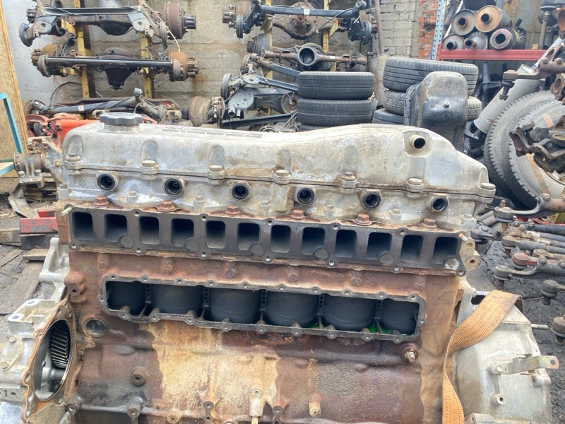 Головка блока цилиндров Nissan Diesel Condor MK252K FE6 2002 (б/у)