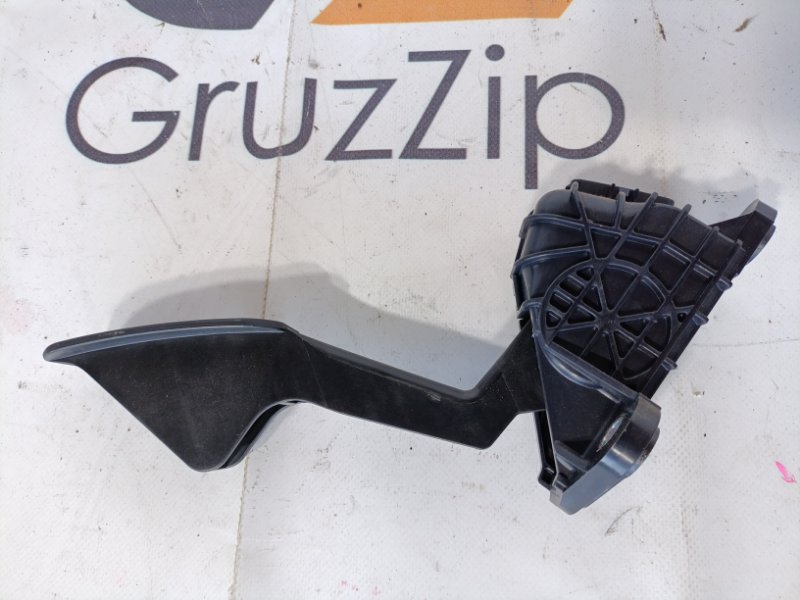 Педаль газа Toyota Land Cruiser Prado GRJ121W 1GR-FE 2005 (б/у)