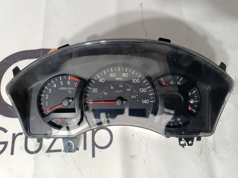 Панель приборов Nissan Armada TA60 VK56DE 2004 (б/у)
