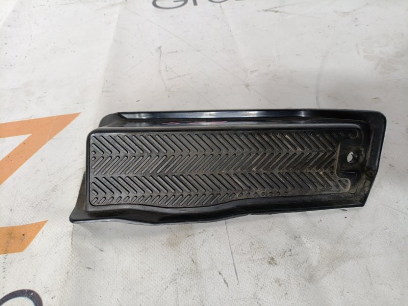 Подставка под ногу Toyota Land Cruiser HDJ81V 1HD-T 1993 (б/у)