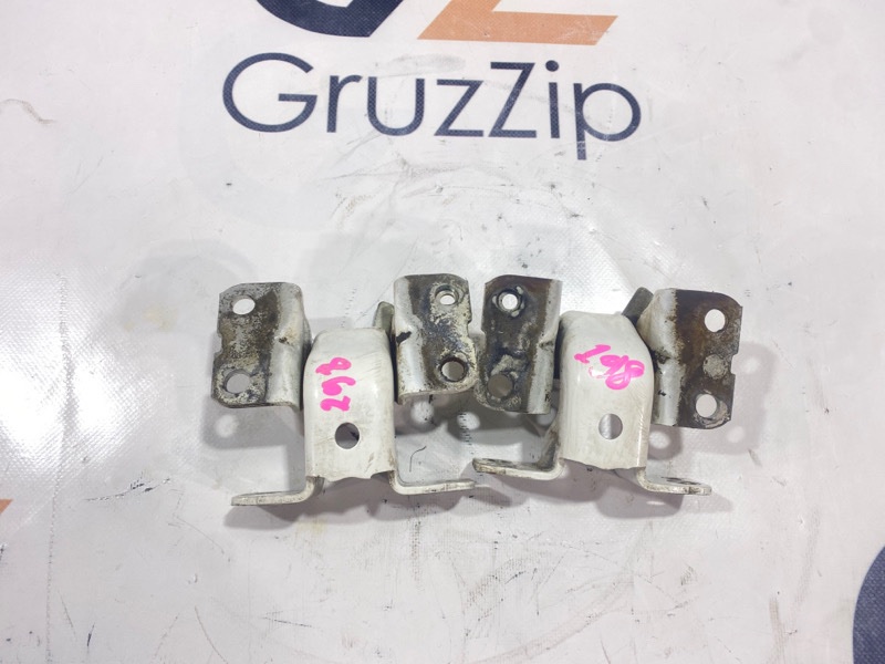 Петля двери Isuzu Forward FRR90 4HK1 2012 левая (б/у)