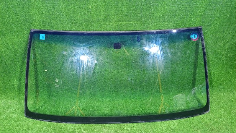 Стекло лобовое Toyota Land Cruiser UZJ100W 2UZ-FE 2005 (б/у)