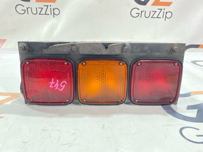 Стоп-сигнал Isuzu Giga CYJ51W5 6WF1 2004 задний левый (б/у)