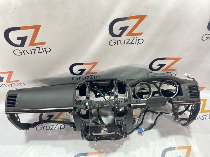 Торпедо Toyota Land Cruiser UZJ200W 2UZ-FE 2008 (б/у)