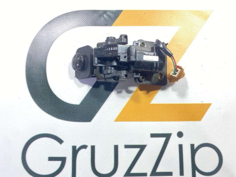 Моторчик стекла собачника Toyota Land Cruiser Cygnus UZJ100W 2UZ-FE 1999 задний правый (б/у)