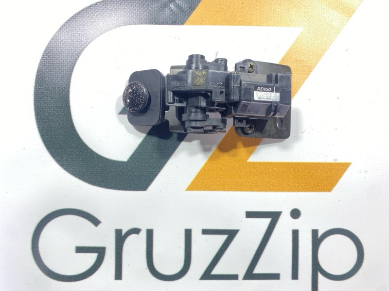 Моторчик стекла собачника Toyota Land Cruiser Cygnus UZJ100W 2UZ-FE 1999 задний левый (б/у)