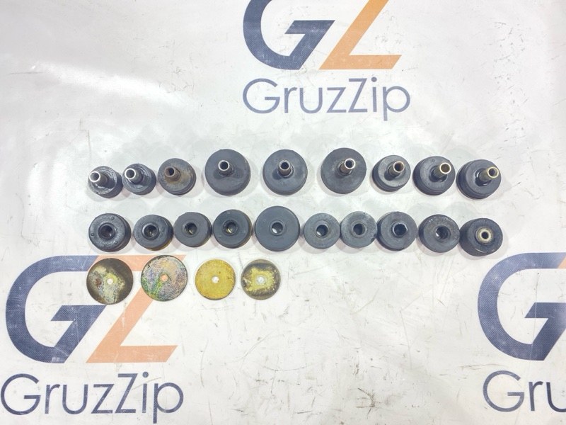 Подушка кузова Toyota Land Cruiser Prado KZJ78W 1KZTE 1994 (б/у)