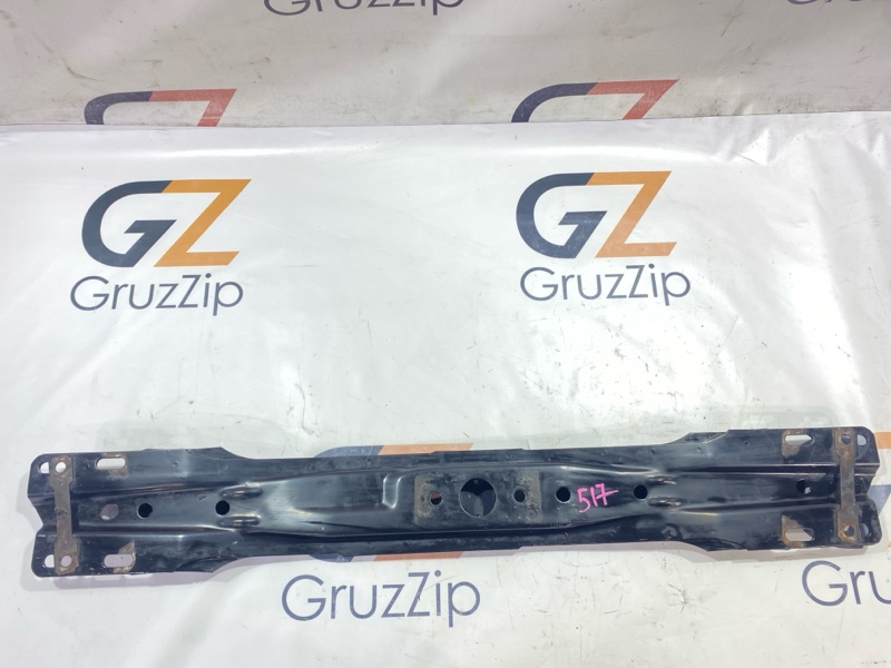 Крепление АКПП Toyota Land Cruiser Cygnus UZJ100W 2UZ-FE 2000 (б/у)