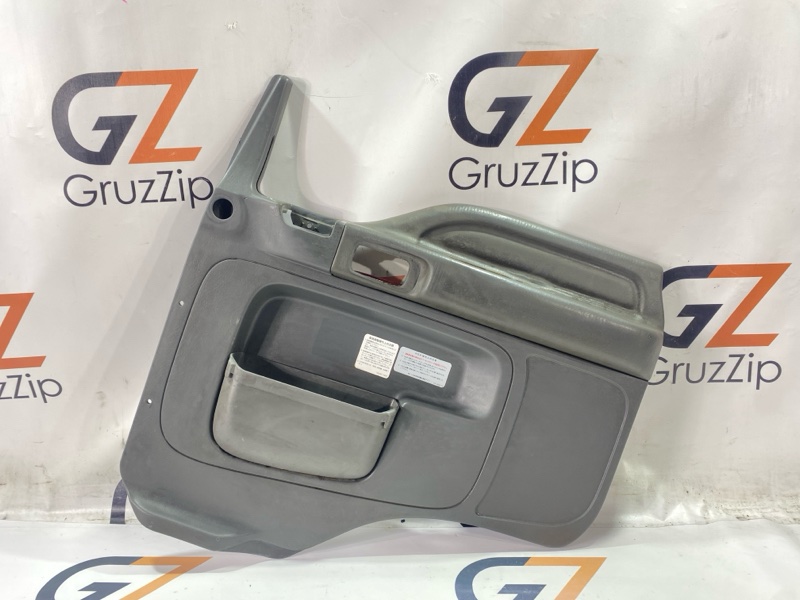 Дверная карта Isuzu Giga CYJ77W6 6UZ1 2006 правая (б/у)